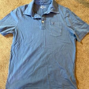 Boys vineyard vines polo. Size M.